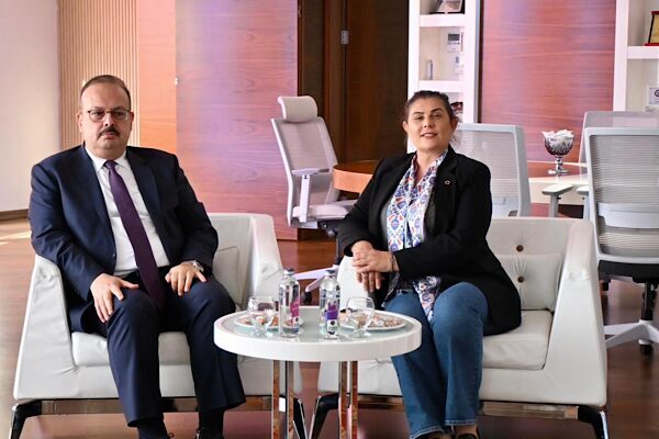 Aydın Büyükşehir Belediye Başkanı Özlem Çerçioğlu, Aydın Valisi Yakup Canbolat’ı