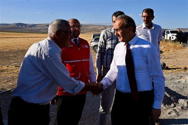 Malatya Valisi Yavuz, Arapgir ilçesini ziyaret etti. Ziyaret kapsamında Muhtarlar