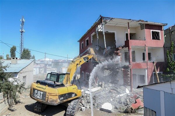 Hatuniye Caddesi’nin birinci etabın devamında yer alan ve 18. Madde