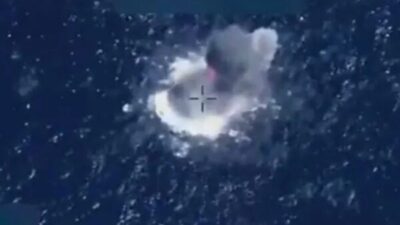 Meksika donanması, Pasifik kıyısındaki Acapulco kentinden yaklaşık 643 km uzakta,