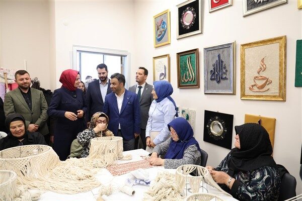 AK Parti Genel Başkan Yardımcısı Fatma Betül Sayan Kaya, Bağcılar’a