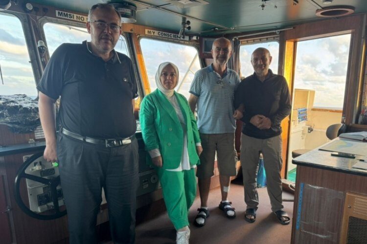 Milletvekili Atmaca ve beraberindeki gemi ekibi, bu sabah itibarıyla İsrail