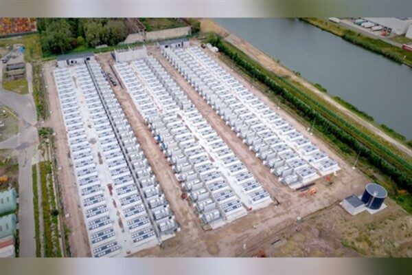 BloombergNEF’e göre güneş enerjisi invertörleri ve enerji depolama çözümleri alanında