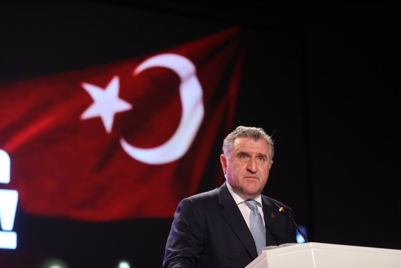 Gençlik ve Spor Bakanı Bak, Norveç’te düzenlenen Dünya Halter Şampiyonası’nda