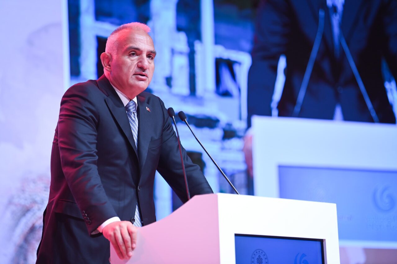 Kültür ve Turizm Bakanı Ersoy, Türkiye Otelciler Birliği (TÜROB) tarafından