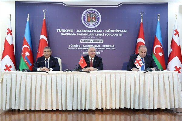 Türkiye-Azerbaycan-Gürcistan Üçlü Savunma Bakanları Toplantısının ardından Milli Savunma Bakanı Yaşar