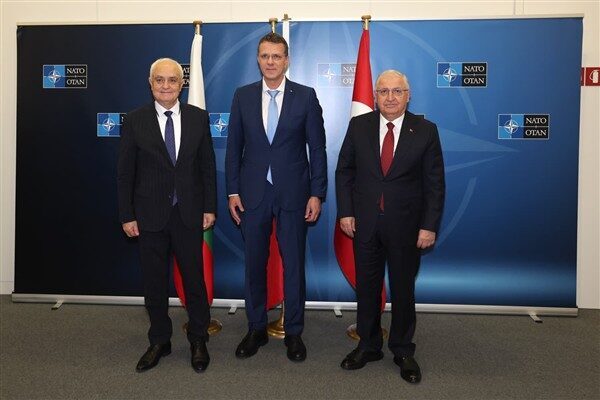 NATO Savunma Bakanları Toplantısı için NATO Karargahı’nda bulunan Milli Savunma