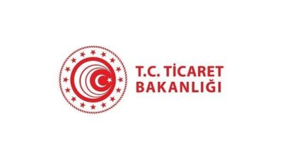 Bakan Yardımcısı Gürcan  program kapsamında akademisyenler ve öğrencilerle bir araya