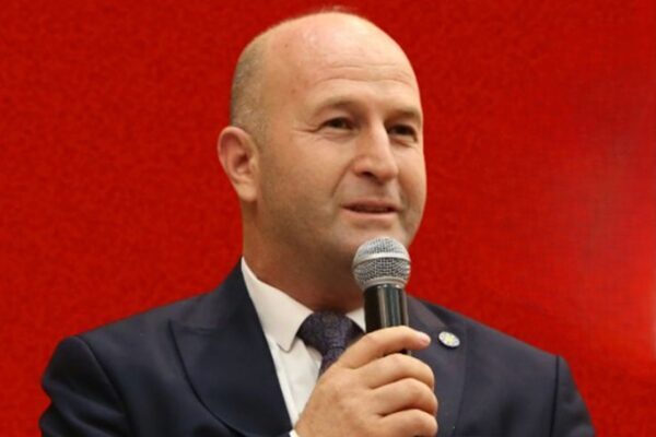 İYİ Parti Orhangazi İlçe Başkanı Bülent Bakış, son günlerde gündeme