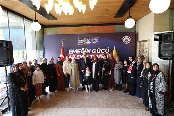 Konya Panorama Müzesi’nde düzenlenen programda konuşan Konya Büyükşehir Belediye Başkanı