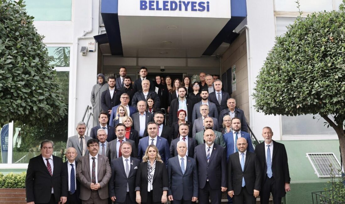Bursa Büyükşehir Belediye Başkanı Mustafa Bozbey, ‘Başkan Bozbey Burada’ projesi