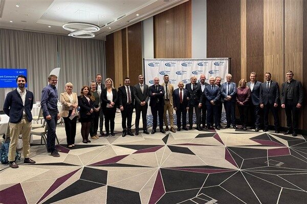 Kayseri Büyükşehir Belediye Başkanı Memduh Büyükkılıç, Estonya’nın başkenti Tallinn’de düzenlenen