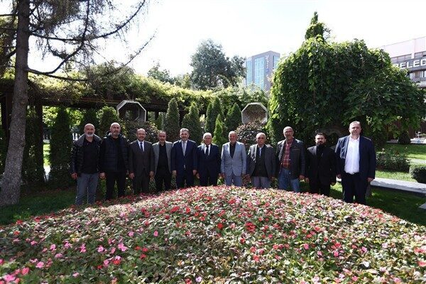 Büyükşehir Belediye Başkanı Memduh Büyükkılıç, yapılan genel kurul sonucu Hal