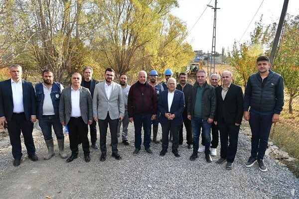 Kayseri Büyükşehir Belediye Başkanı Memduh Büyükkılıç, AK Parti Kayseri İl