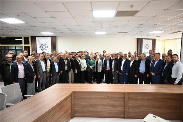Aydın Büyükşehir Belediye Başkanı Özlem Çerçioğlu, Nazilli ilçesinde görev yapan