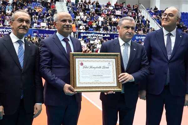 Malatya Büyükşehir Belediye Meclis Toplantısı’nda alınan kararla, deprem sürecinde Malatya’ya