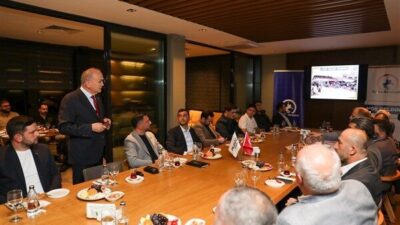 Toplantıda Başkan Özlü, Cedidiye Kent Meydanı Kentsel Dönüşüm Projesi, Anıt