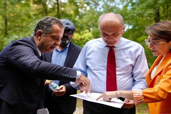 Düzce Belediye Başkanı Faruk Özlü, yeni çalışmalar hakkında bilgi verdi.