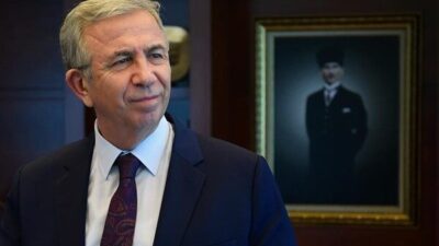 Ankara Büyükşehir Belediye (ABB) Başkanı Yavaş, Cumhuriyet’in 102. yılında, fenerlerle Ankara’nın