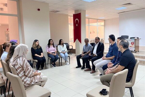 Batman Valiliği Proje Ofisi Koordinatörü Çiftçi ve Psikolog Işık, Süveybe