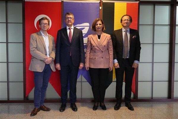 Eskişehir Büyükşehir Belediye Başkanı Ayşe Ünlüce, Belçika Ankara Misyon Şefi