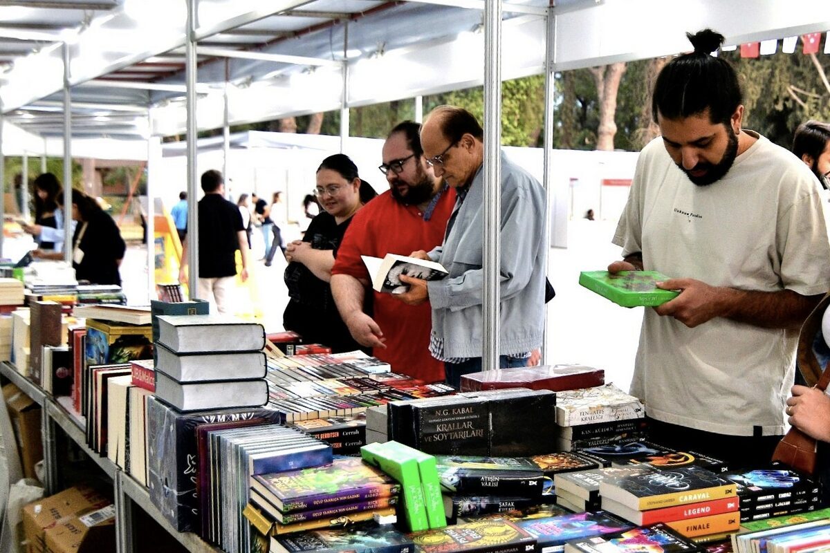 Bornova Belediyesi tarafından  bu yıl 6’ncısı düzenlenen Kitap Günleri, 26