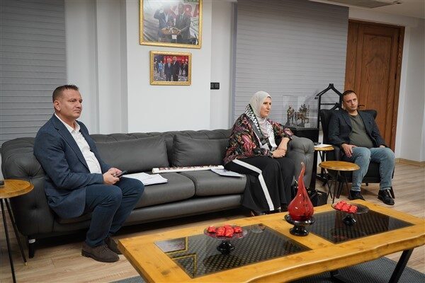 Bornova’yı ziyaret eden Dura Belediyesi Meclis Üyeleri Safa Rajaei ve