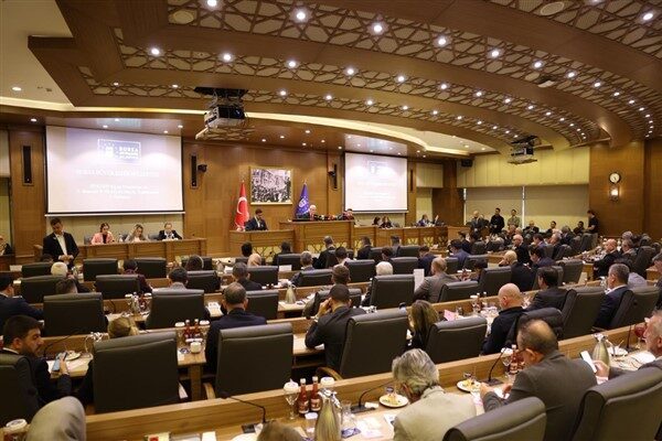 Gerçekleşen oturumda maddelerin tartışılmasında önce konuşan Bursa Su ve Kanalizasyon