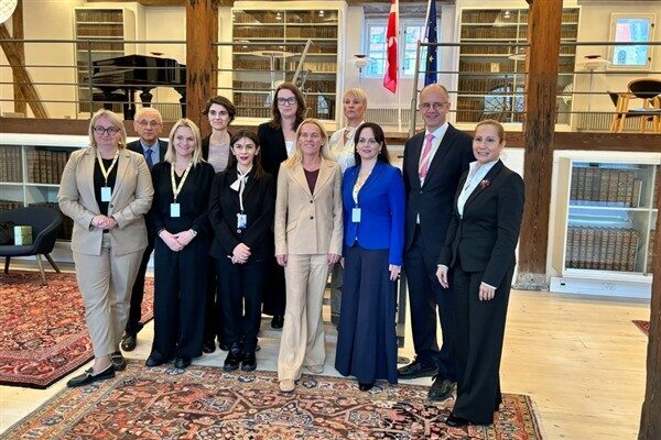 Bulgaristan Sağlık Bakanı Kirilov, Kopenhag’daki konferansa katıldı Bakanlıktan yapılan açıklamaya göre, Bulgaristan Sağlık Bakanı Kirilov, Danimarka Avrupa