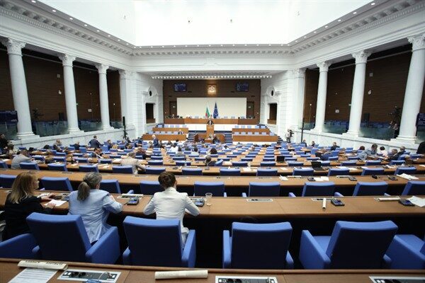 Siyasi çıkmaz, Salı günü GERB-UDF parlamento grubu üyeleri ve Başbakan
