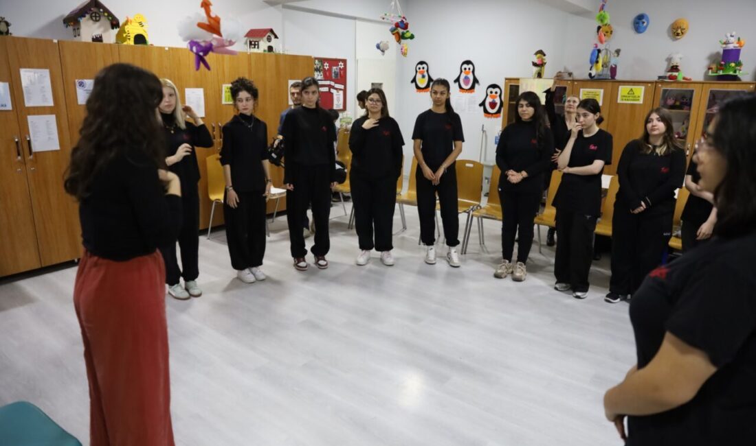 Bursa Büyükşehir Belediyesi’nden kadına yönelik şiddetle mücadele eğitimi Bursa Büyükşehir Belediyesi Sosyal Hizmetler Dairesi Başkanlığı Aile, Kadın ve