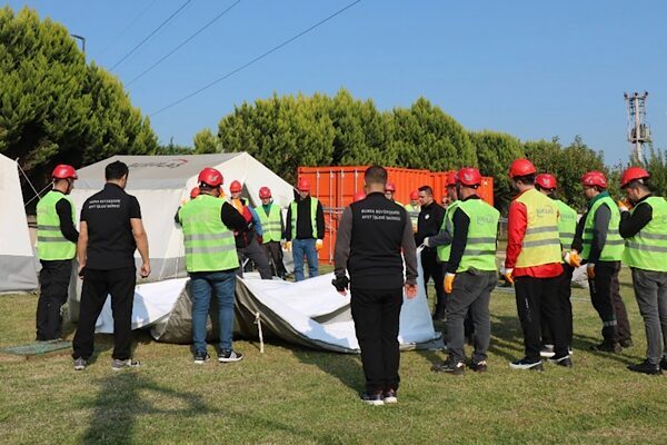 Bursa Büyükşehir Belediyesi tarafından, iştiraklerinden BURULAŞ’ın personeline yönelik afet ve