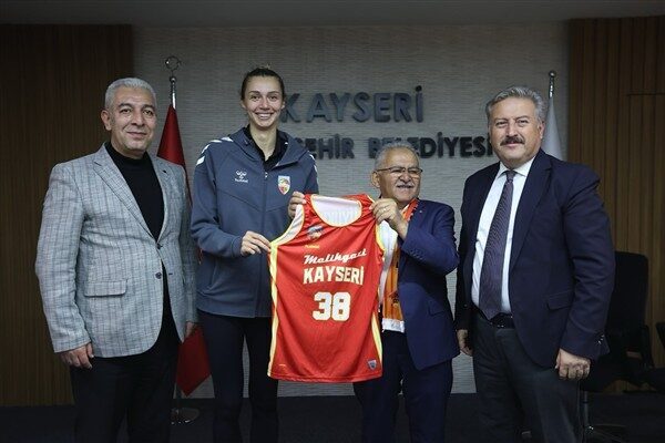 Süper Ligi’nin 2’nci haftasında evinde oynayacağı ilk karşılaşma öncesi Melikgazi