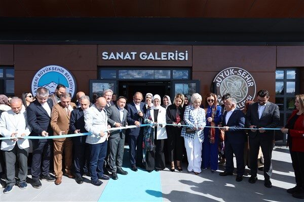 Kayseri Büyükşehir Belediye Başkanı Memduh Büyükkılıç, Recep Tayyip Erdoğan Millet