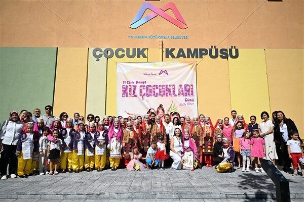 Mersin Büyükşehir Belediyesi’nin Toroslar ve Mezitli ilçelerine armağan ettiği Çocuk