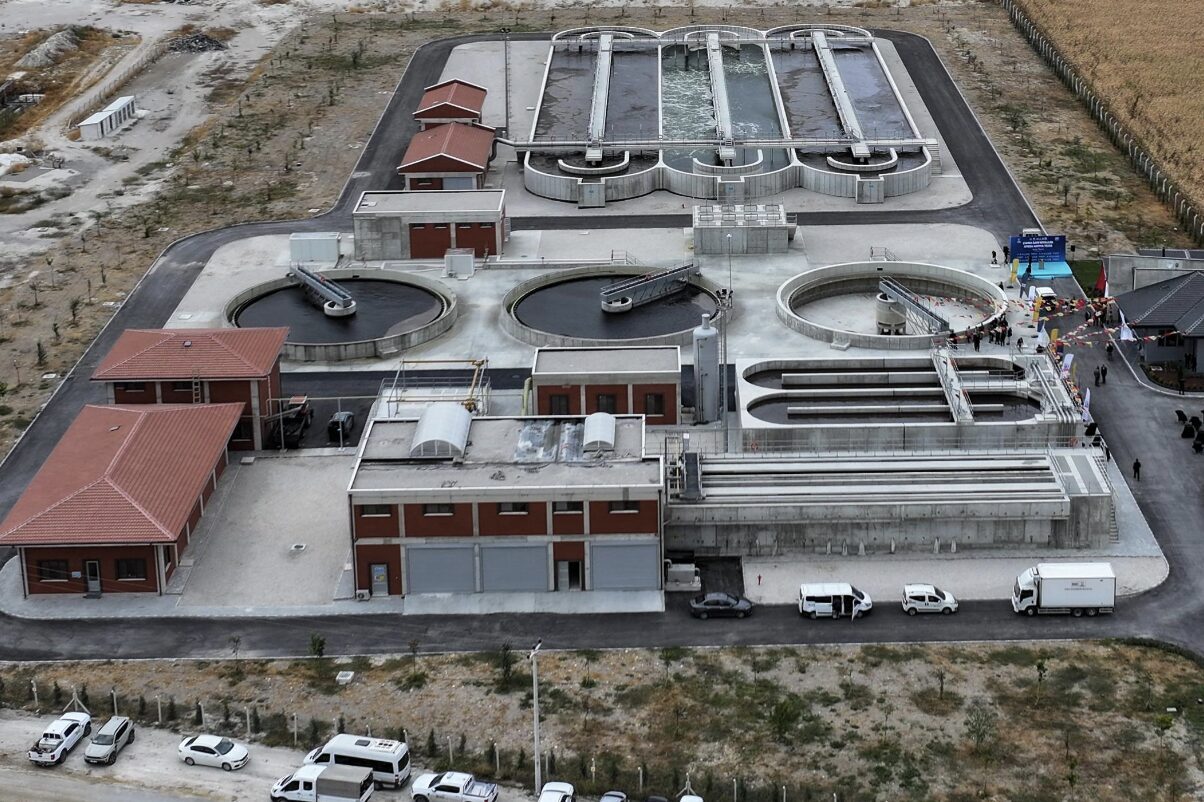 Konya Büyükşehir Belediye Başkanı Uğur İbrahim Altay, Çumra’ya kazandırılan İleri