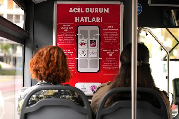 Büyükşehir’den kadınlar için güvenli ulaşım hamlesi İzmir Büyükşehir Belediyesi tarafından, Yerel Eşitlik Eylem Planı kapsamında, kadınların