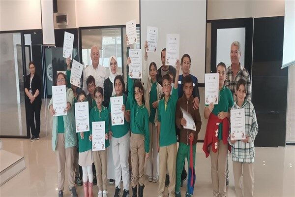 Büyükşehir’den öğrencilere zeytinyağı eğitimi Muğla Büyükşehir Belediyesi’nin hayata geçirdiği proje, Kavaklıdere Çayboyu Mehmet Koçer