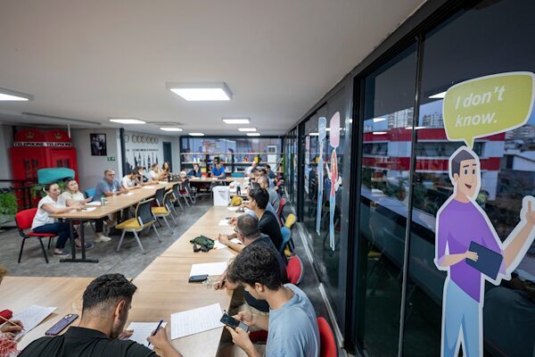 Büyükşehir Belediyesi tarafından ücretsiz olarak sunılan Hello Mersin Yabancı Dil