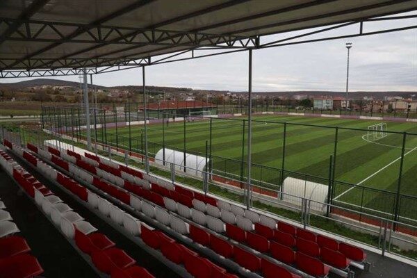 Cankurt: Futbolda artık ezber bozma zamanı! Mahalle kültürünü sporla birleştiren bir yapıya sahip olduklarını vurgulayan Cankurt,