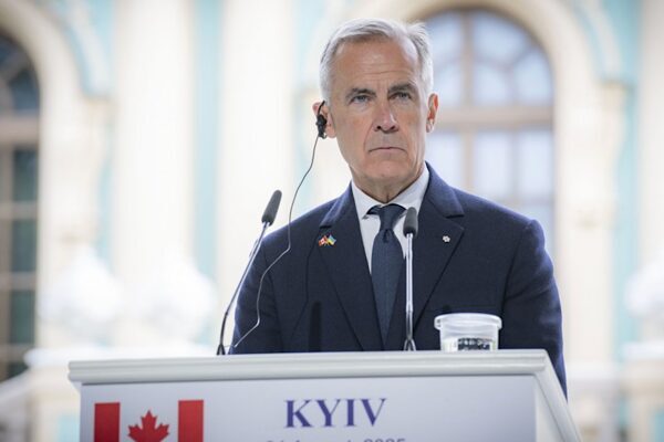 Carney: Yeni pazarların kilidini açmaya odaklanıyoruz Kanada Başbakanı Carney, ASEAN Zirvesi’ne katılmak üzere Kuala Lumpur’a ulaştı.