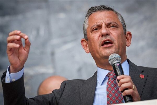 Cumhuriyet Halk Partisi (CHP) Genel Başkanı Özgür Özel, İstanbul Büyükşehir