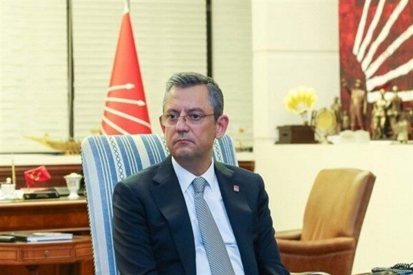 CHP Genel Başkanı Özgür Özel, partisinin İstanbul Küçükçekmece’de Fevzi Çakmak