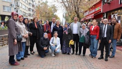 Makamda gerçekleşen ziyarette CHP Milletvekili İbrahim Arslan ve CHP İl