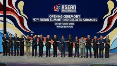 Zirvede, ABD Başkanı Donald Trump'ın katılımının ardından ABD'nin gümrük vergilerini