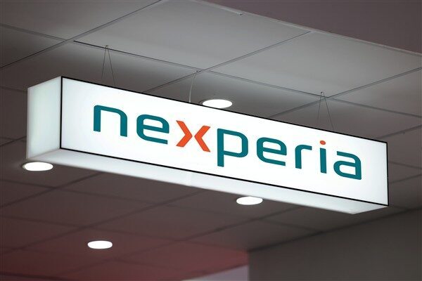 Çin Ticaret Bakanı Wang Wentao, dün Hollanda Ekonomi Bakanı Vincent