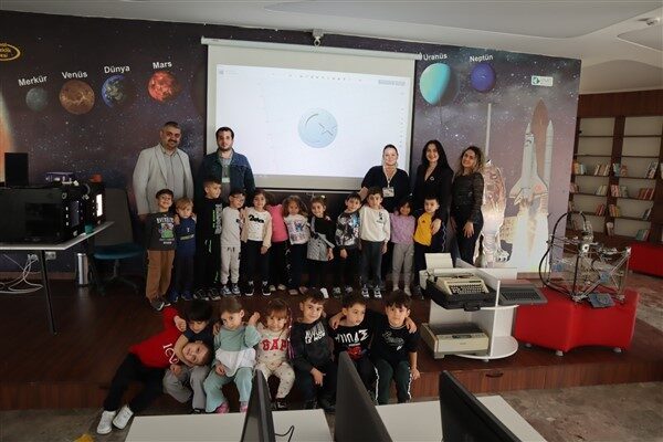 İzmit Belediyesi Çınar Çocuk Evleri öğrencileri, İzmit Belediyesi 3D Yazıcı