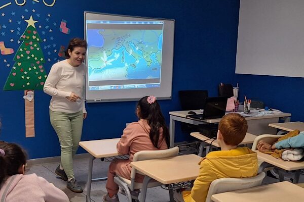 Çocuklar İçin Akdeniz Programı yeni döneme başladı İzmir Akdeniz Akademisi, İzmir Büyükşehir Belediyesi Kütüphaneler Şube Müdürlüğü iş