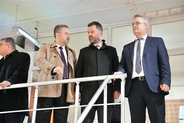 İmza töreninin ardından Trakya Birlik Entegre Tesisleri’nde incelemelerde bulunan Çorlu