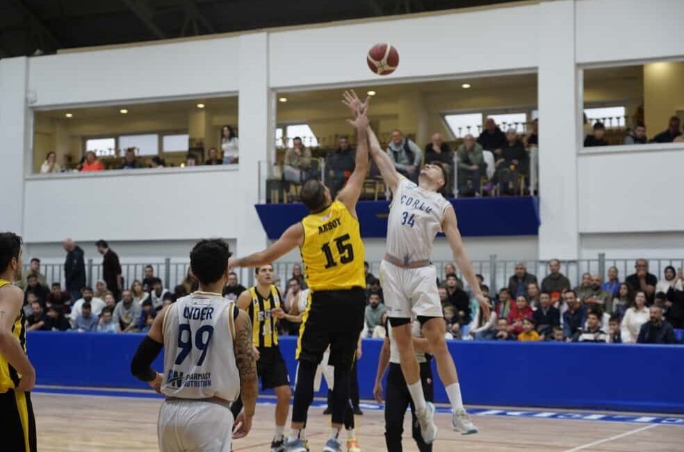 Ziya Berhan Kılıç Spor Salonu’nda oynanan ve Mustafa Topaloğlu, Sabri